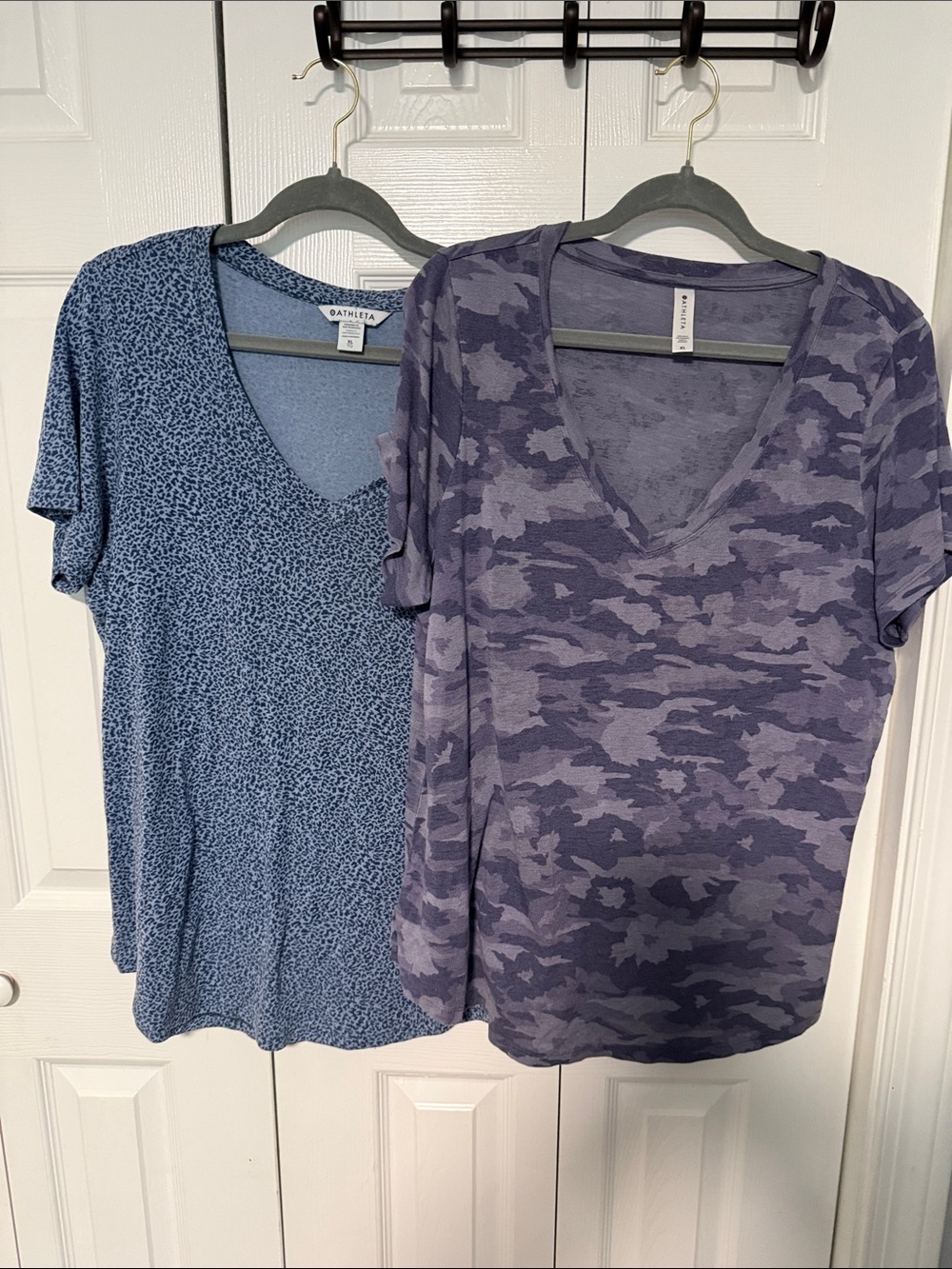Athleta Breezy Tees